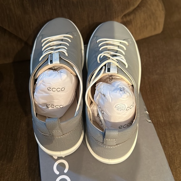 COPY - Ecco Soft Laces Shoes. US Size 9-9.5. - Picture 3 of 7